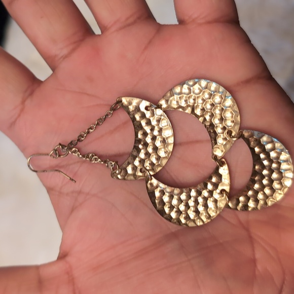 Vintage 80s Gold Toned Glam Statement Drop Dangle Earrings Textured Pattern - Picture 8 of 10